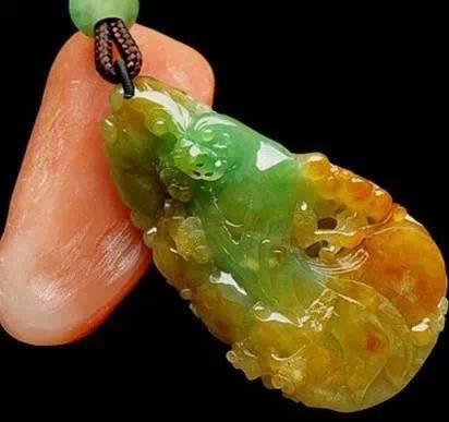 全方面解读翡翠手镯价值！  第16张