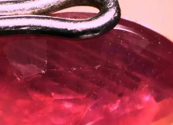 什么是冰种翡翠一般多少钱红宝石的内部特征你见过哪些？  第16张