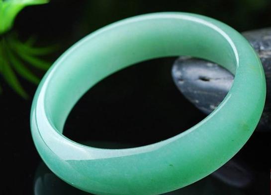 东陵玉手镯值不值得买？东陵玉手镯好吗？  第4张