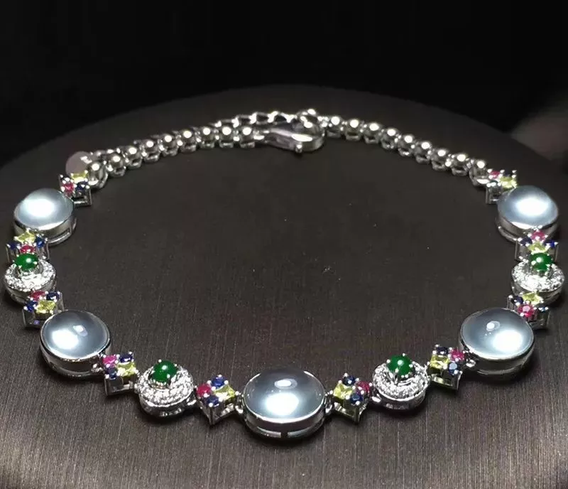 五年内，翡翠市场最具收藏价值的4件翡翠  第14张