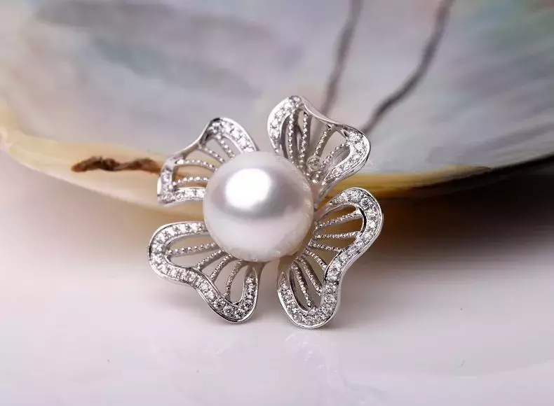 翡翠手镯像果冻珍珠的100种造型！不仅有圆的，还有爱心形、半圆形、像钻石的……  第19张