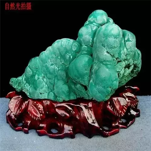 十大极品的翡翠摆件这么美的孔雀石你见过吗？太迷人了！  第11张