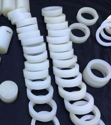 翡翠镯老心料的价格行家买和田玉的七大定律！  第14张