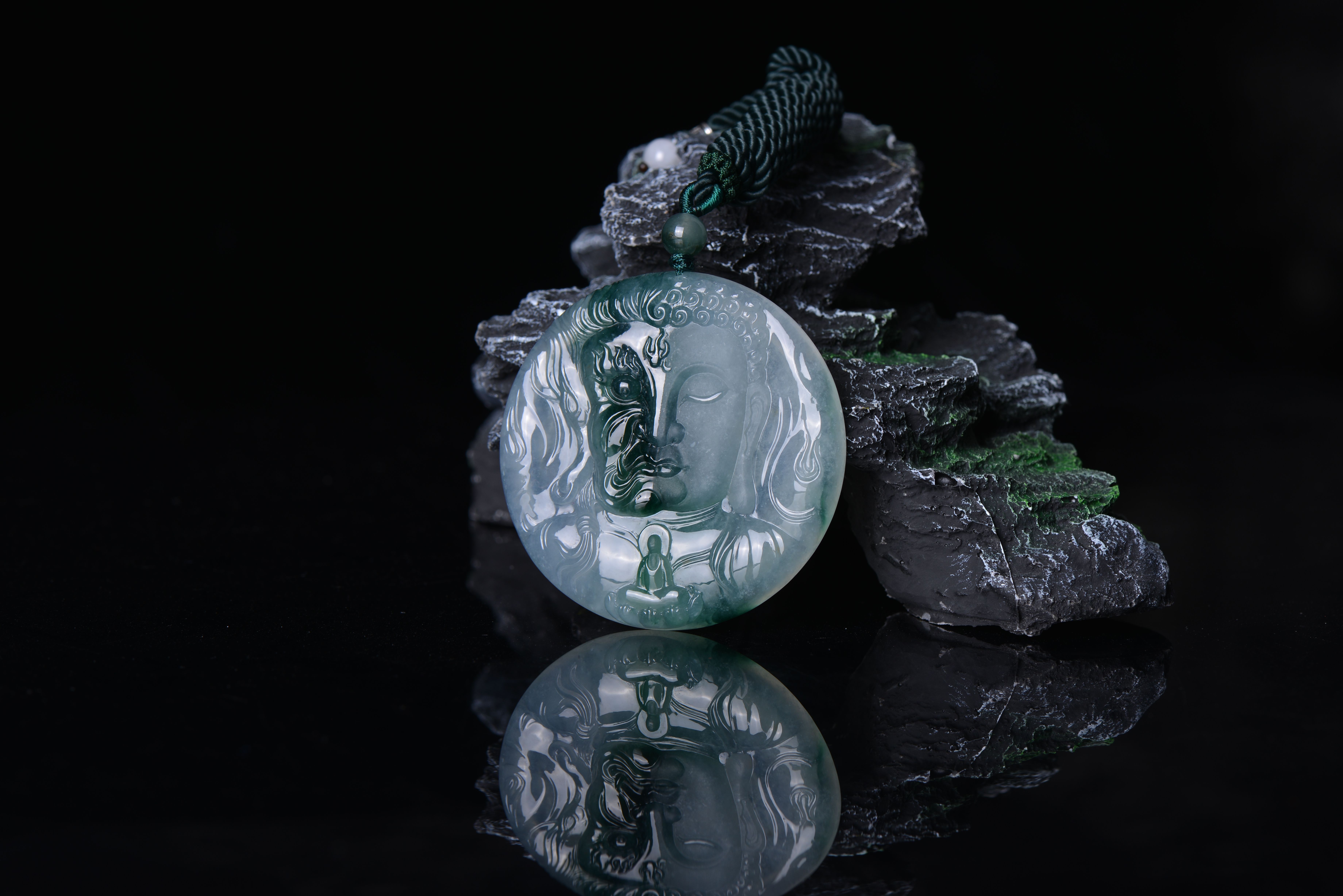 翡翠究竟是投资还是收藏？弄懂这个问题再购买翡翠，一定不吃亏  第6张