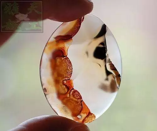 翡翠手镯多大尺寸最贵如诗如画的天然玛瑙，鬼斧神工！  第36张