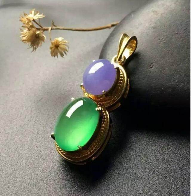 大马砍绿翡翠挂件新手选购翡翠的主要考虑因素，影响翡翠价值的几大要素  第4张