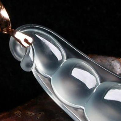 影响翡翠价格的因素之“”种水“”  第1张