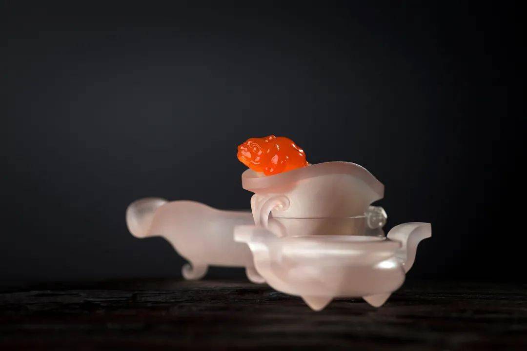 翡翠戒指几种颜色5年暴涨超百倍，跻身为大众的掌中宝！它凭什么？  第2张