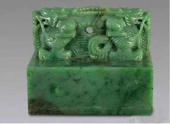 快手翡翠原石直播号哪里买这款乾清“传世印玺”，拍价高达8000万！  第6张