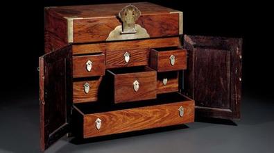 b货翡翠手镯价格科普：有关“花梨木”的知识  第4张