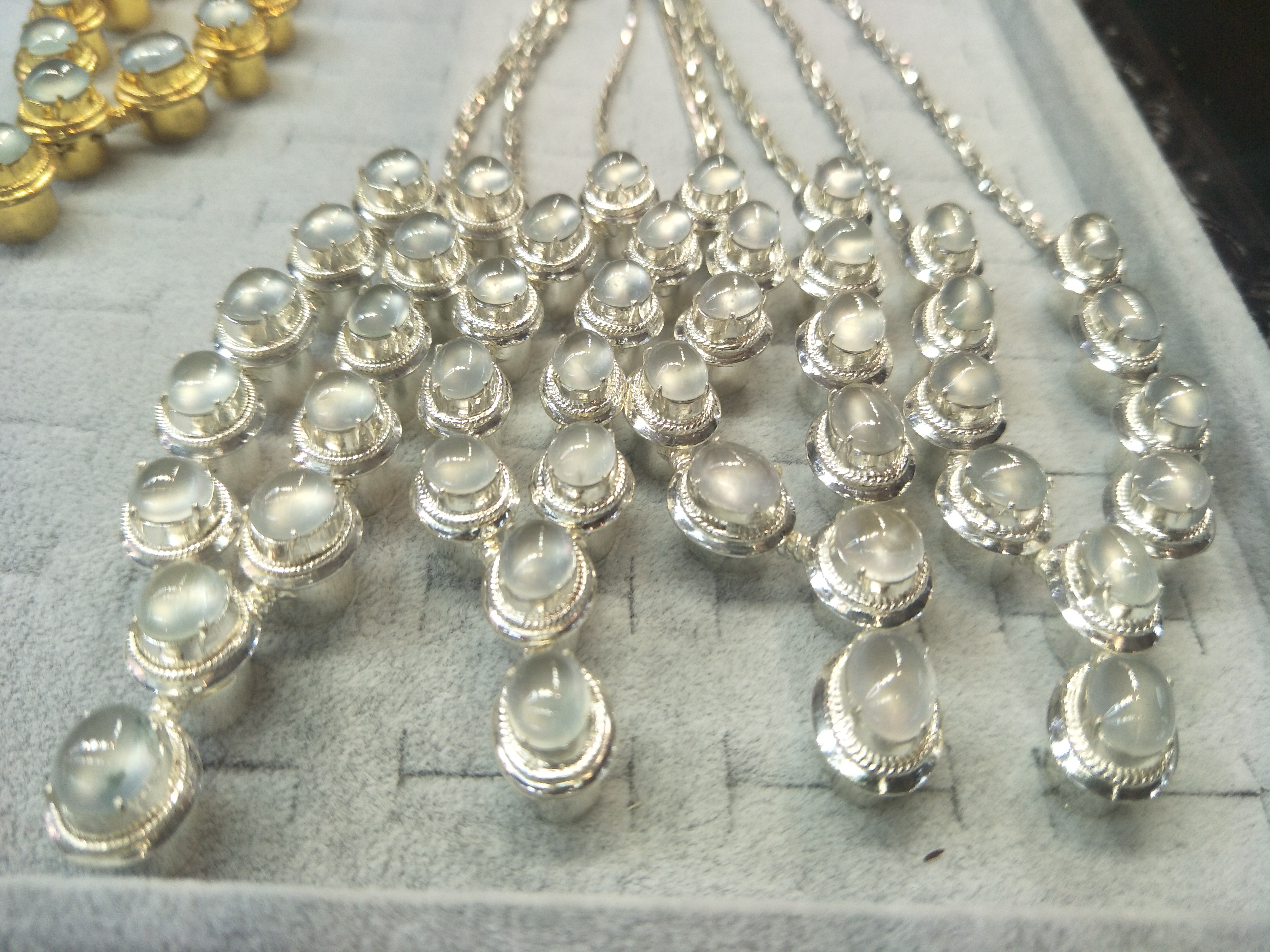 分享翡翠的估价要素，如何评价一块翡翠的价值？  第6张