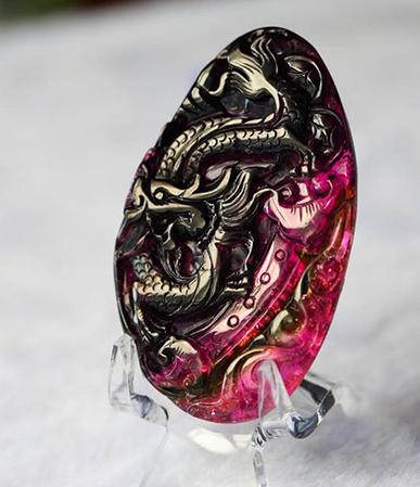 北京翡翠玉石从每克拉400元到每克拉8000元，碧玺是怎样称霸彩宝界的  第4张