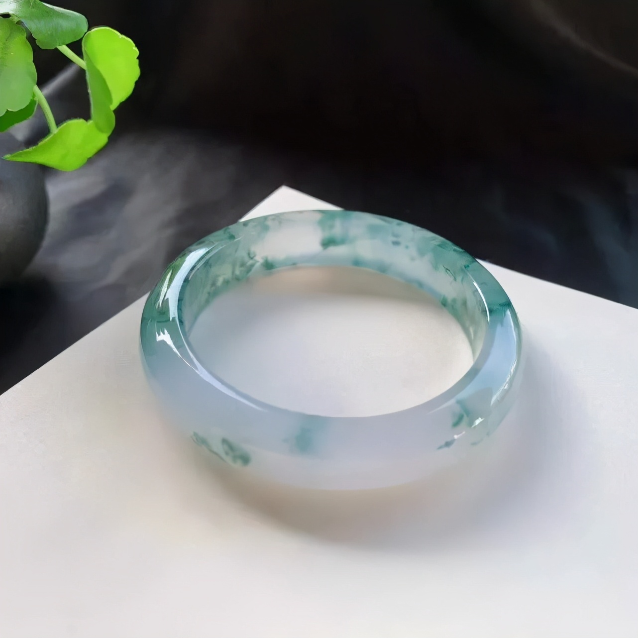 哪种翡翠飘花有收藏价值？  第1张