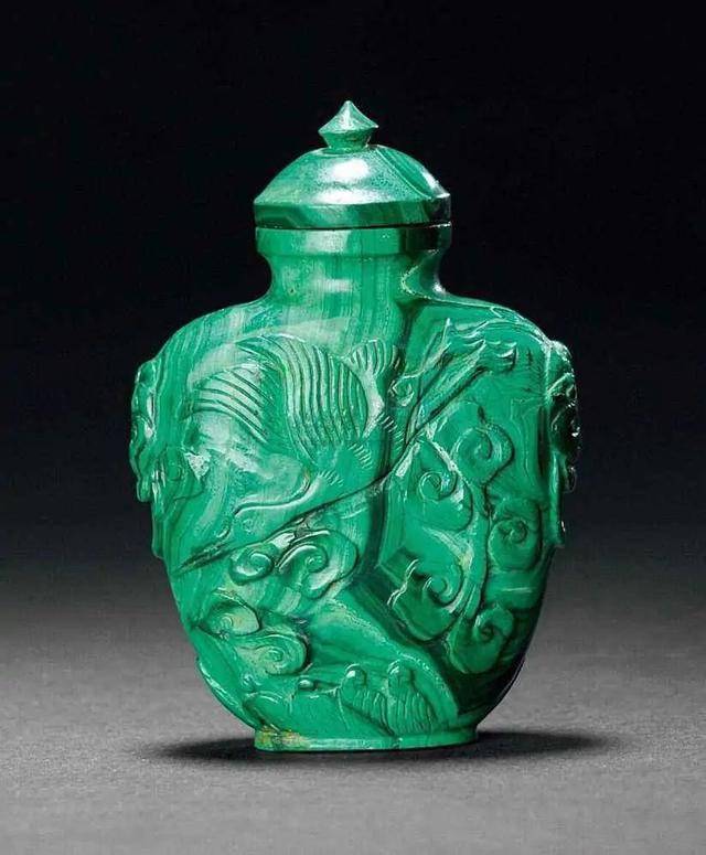 哪种绿翡翠手镯好玉石升值空间大？为什么这5种玉石被低估？是不是太不公平了呢？  第5张