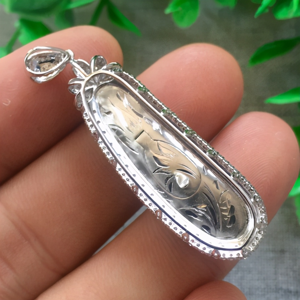 翡翠买了个寂寞？这四种货需要谨慎入手  第4张