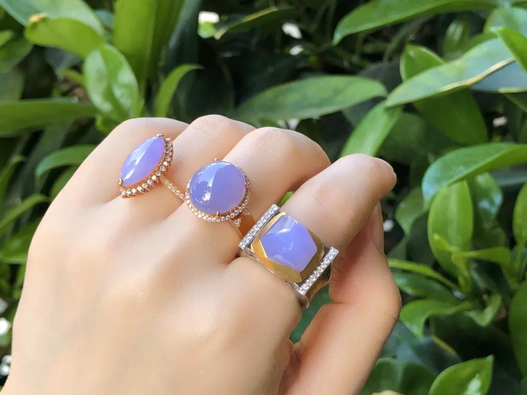 翡翠玉石简介谁说紫罗兰不值钱，只是你没买对而已~这对手镯1.9亿  第10张