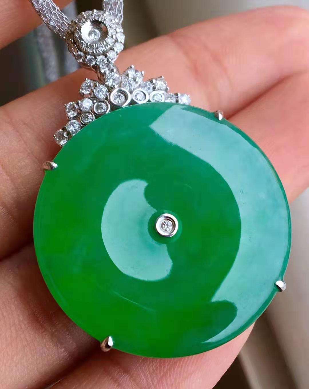 玉石市场一片低迷，是大家都缺钱了？  第3张