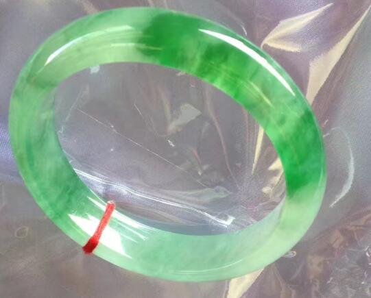 翡翠的价格价值定价参考体系——以翡翠手镯为例  第18张