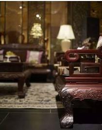 和翡翠原石的黄花梨和花梨有何区别？  第1张