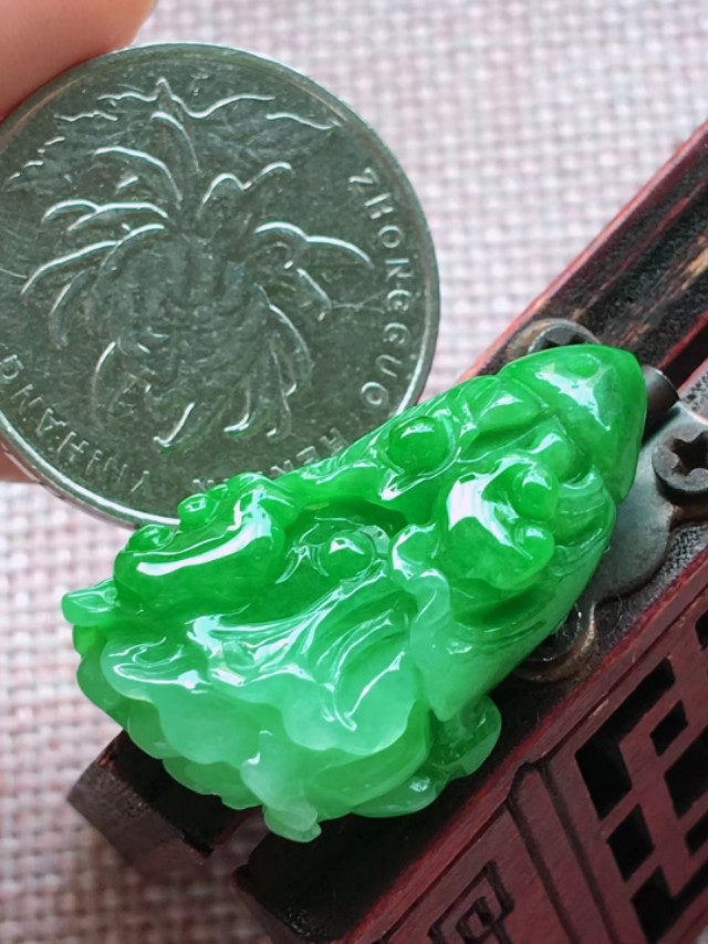 翡翠“遇百财”来了一大波，赶紧收藏，对比参照，再也不会掉进坑  第14张