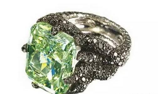 美色惊人全球最昂贵的十二颗彩色钻石  第3张