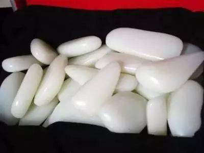 翡翠油青料曾今最受市场欢迎的光白籽，为什么如今却被忽视？  第9张