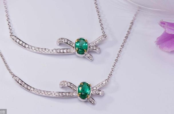 三色翡翠牌子珠宝价格趋势  第3张