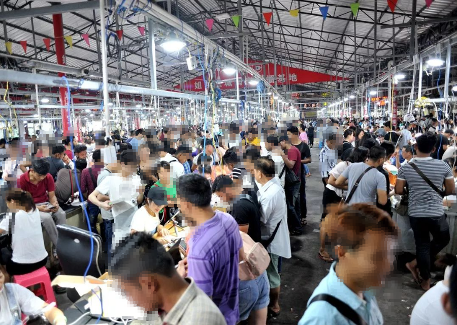 糯米种翡翠手镯价格从2020看2021，玉石行业将有哪些大变化？  第1张