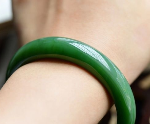 玉石、珠宝界一颗冉冉升起的“新星”—— 碧玉！  第2张