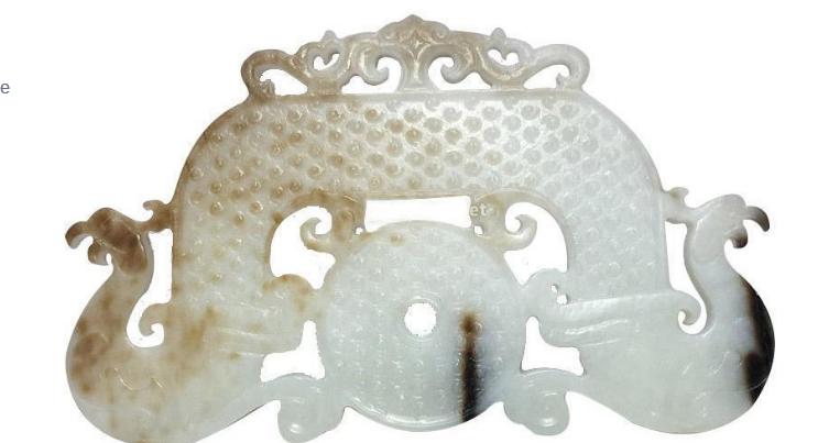 白底青翡翠手镯怎么养玉石行情，从10条数据就能略窥一二  第3张