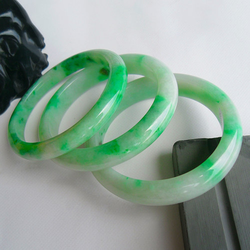 翡翠原石生意还能做吗何必单恋翡翠的绿，各色翡翠均有市场  第6张