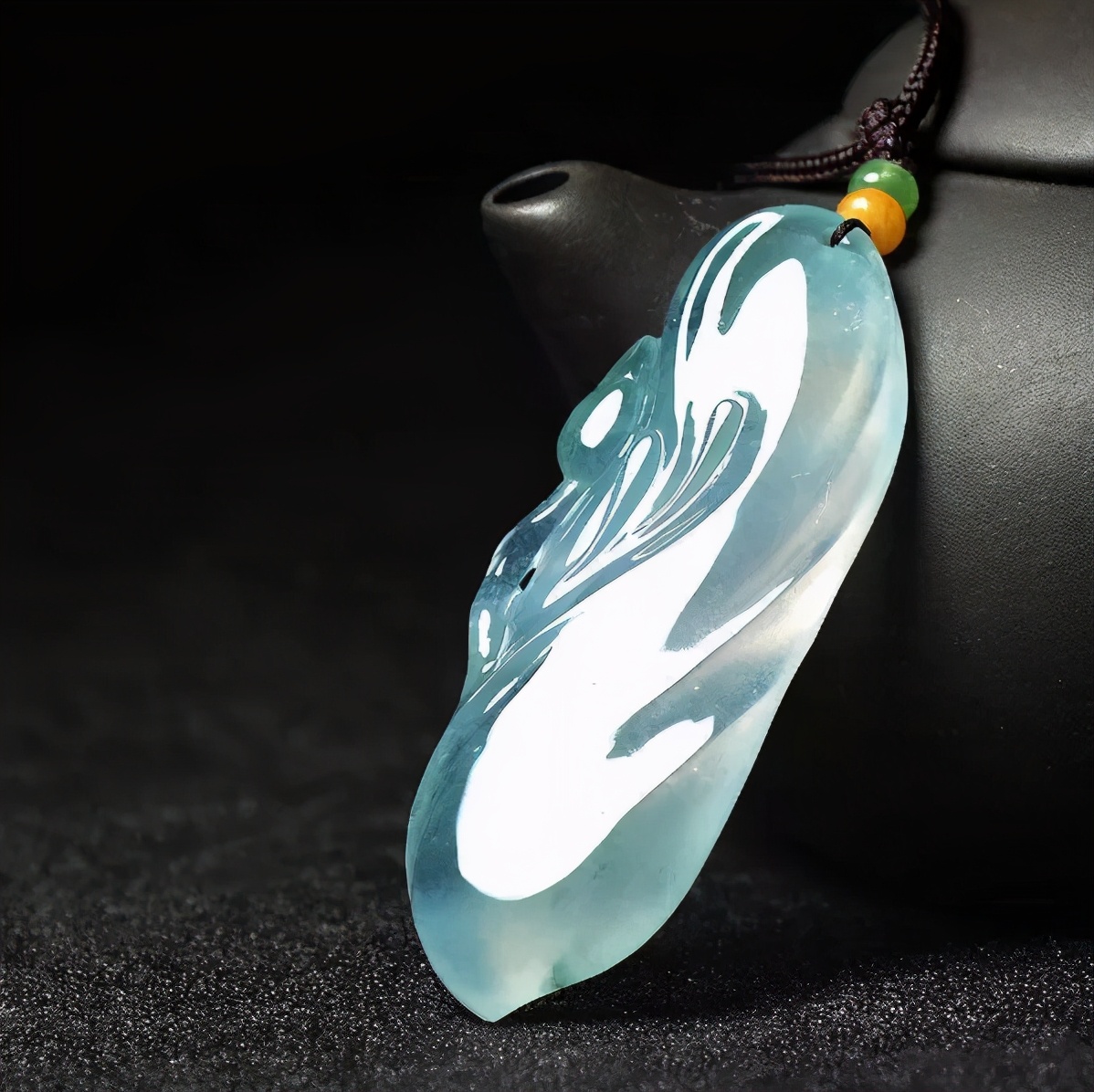 晴水翡翠是指？晴水翡翠价格如何，应该如何选择？  第1张