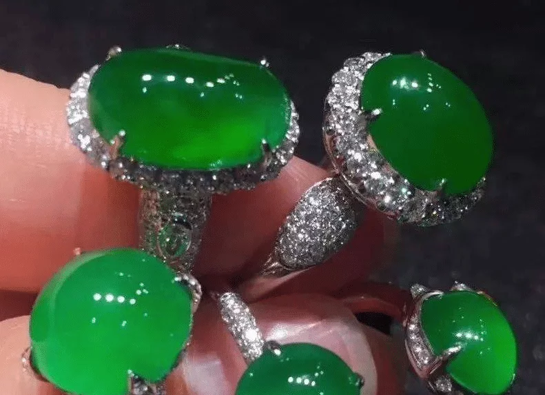 翡翠市场透明话, 未来的行情又该如何, 与这五个要素紧密相连!  第4张