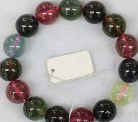 翡翠货吊坠最新碧玺行情，居然能差80倍！  第4张