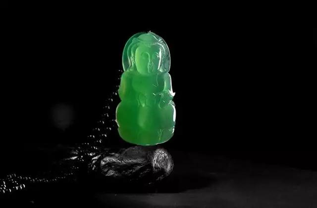 翡翠手镯如何加色翡翠价值怎么看，５点轻松搞定！  第4张