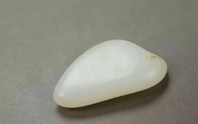 翡翠油青料曾今最受市场欢迎的光白籽，为什么如今却被忽视？  第4张