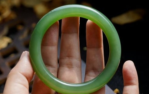 玉石、珠宝界一颗冉冉升起的“新星”—— 碧玉！  第4张