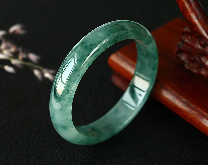 翡翠不只有绿色值钱，这四种例外！！！  第8张