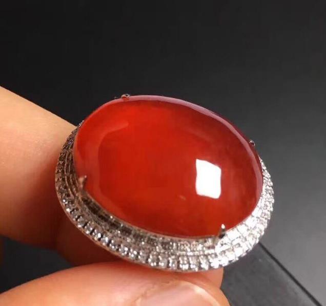 “万翠易得，一翡难寻”一一红翡的魅力与鉴赏  第6张