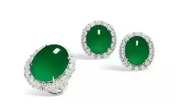 传说中比玻璃种还漂亮百倍的龙石种翡翠，你见过吗？  第11张