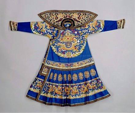 多粒翡翠群镶吊坠路边随手捡的一颗丑珠子，竟然价值连城？！  第13张