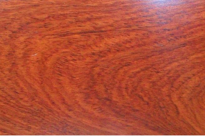 湖北翡翠原石花梨木大解析——名为花梨的木材就是红木吗？  第4张