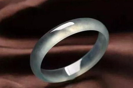 翡翠手镯：5分钟让你看明白自己手镯的真实价格  第1张