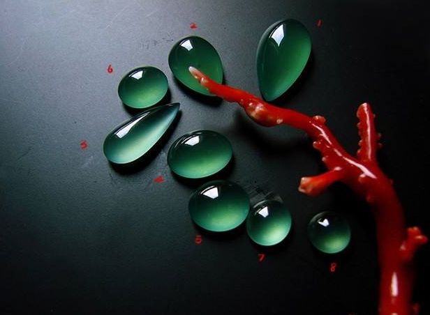 传说中比玻璃种还漂亮百倍的龙石种翡翠，你见过吗？  第16张