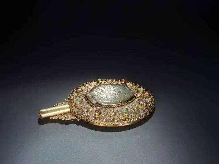 为何优秀的人都玩起了玉？玩玉到底玩的是什么？  第6张