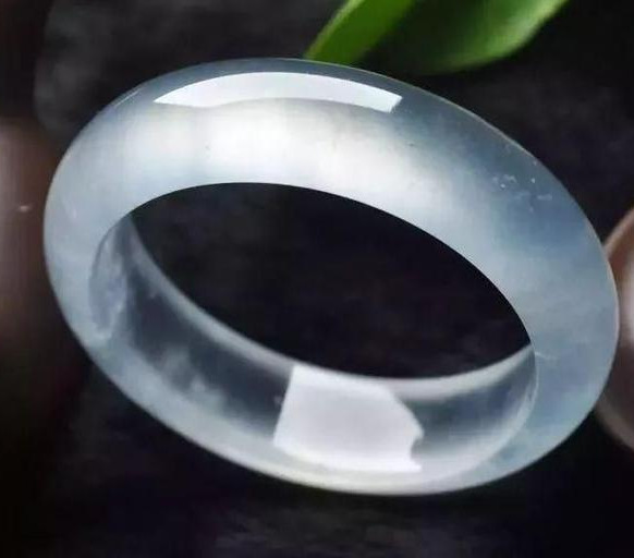 翡翠手镯：5分钟让你看明白自己手镯的真实价格  第18张