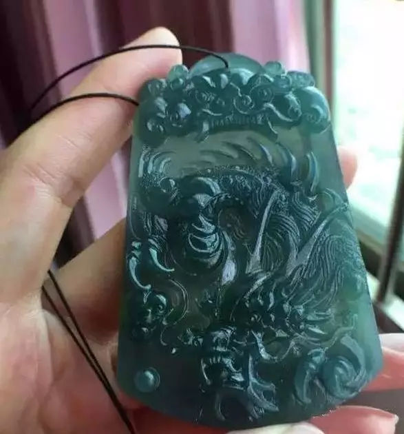 来聊聊蓝水翡翠的“蓝”，要蓝到什么程度才是好的呢  第7张