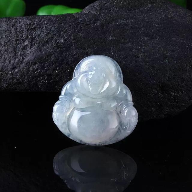 售价一千块和一万块的翡翠，它们的差别在哪里？  第12张