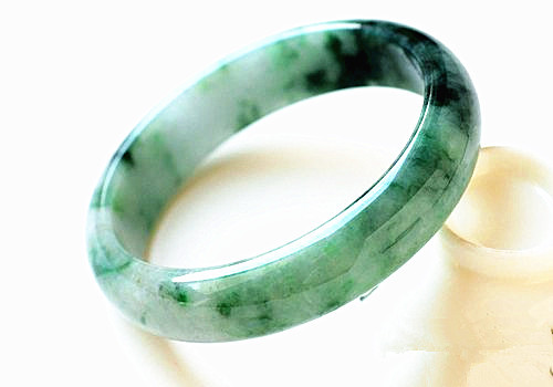 便宜的翡翠什么样？三种低价格翡翠，物美价廉  第2张