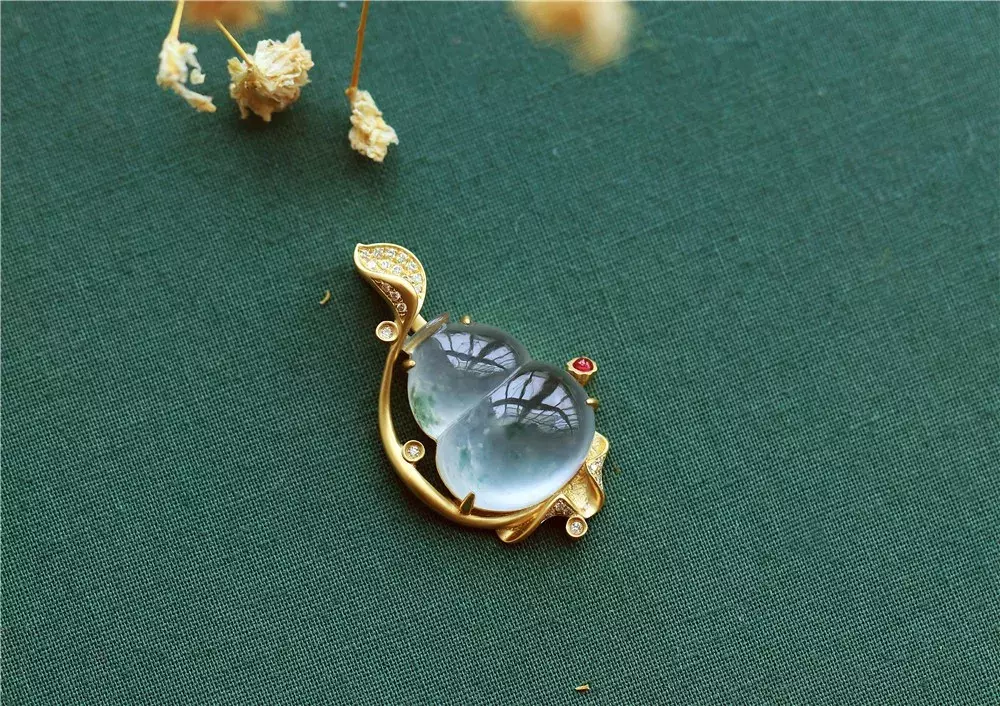 翡翠中的“种水货”和“色货”  第3张